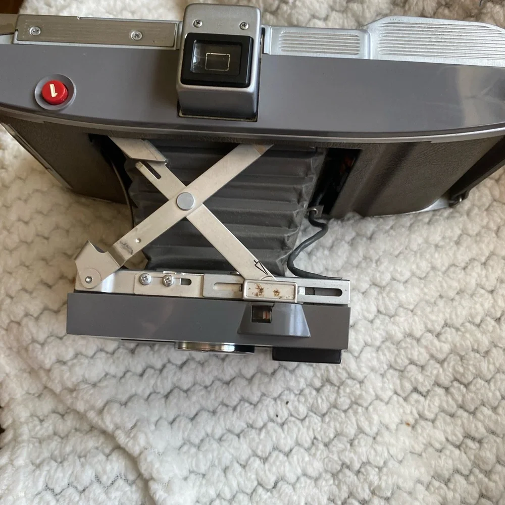 Polaroid land camera j66